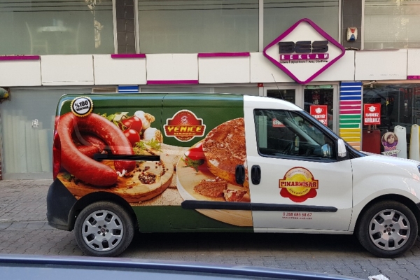 Pınar Hisar arac reklam giydirme