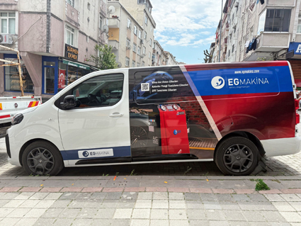 Citroen Jumpy yarı kaplama araç reklam giydirme ve dijital baskı uygulaması.