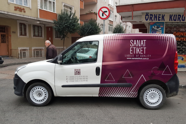 arac giydirme sanat etiket