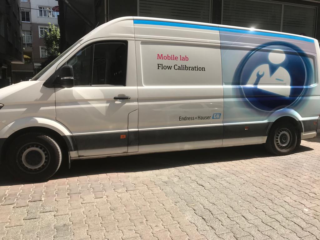 Mercedes Sprinter panelvan araç giydirme ve logo kaplama