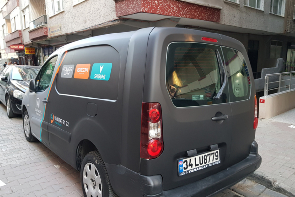 araç tasarım reklam giydirme