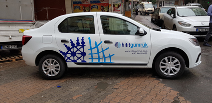 Hitit Gümrük binek araç kapı logo uygulaması