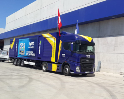 Opet markasına ait dorse reklam kaplama ve kurumsal tır giydirme çalışması